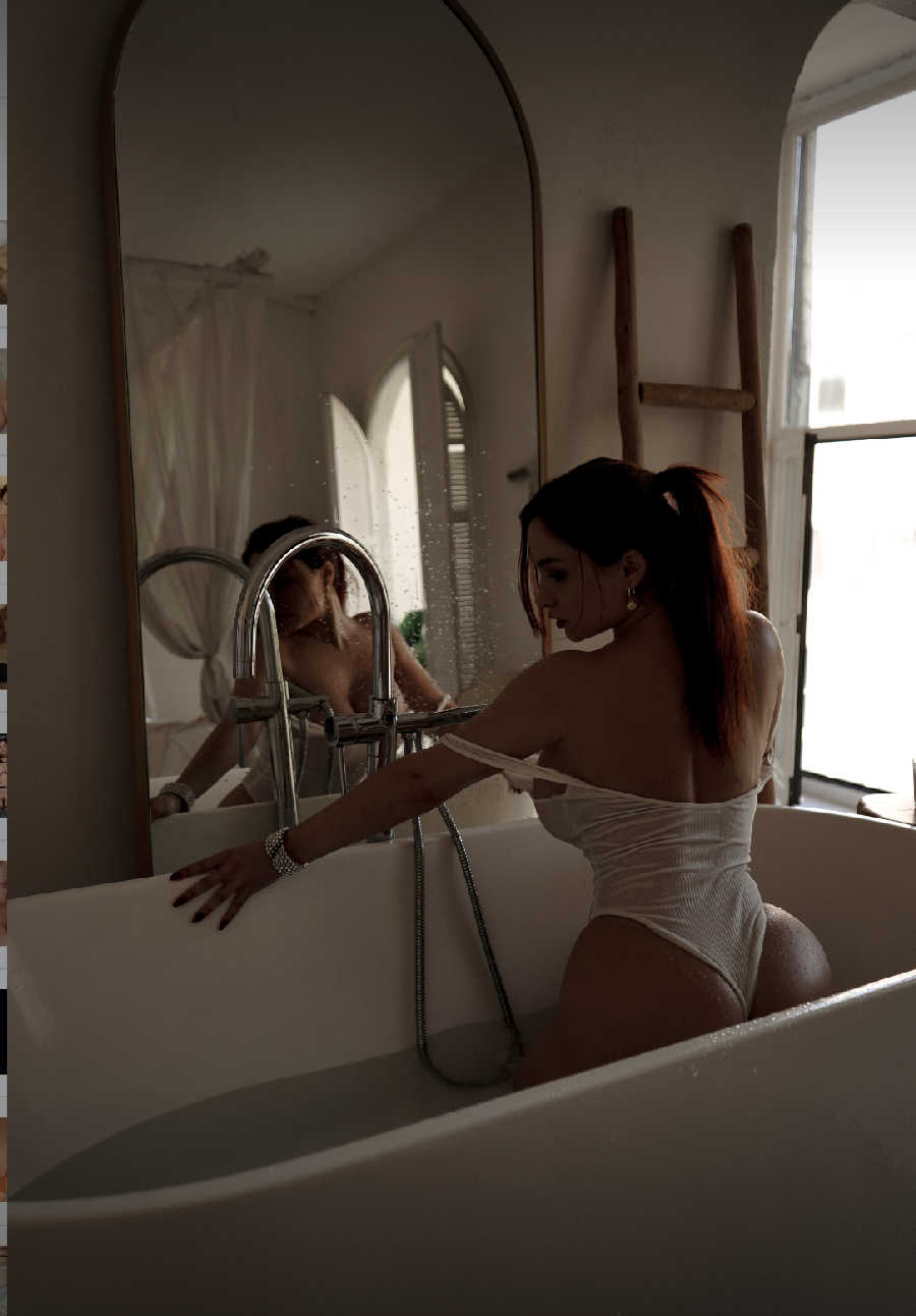 A playful frame from Miranda Faith nude — online in Pyongyang