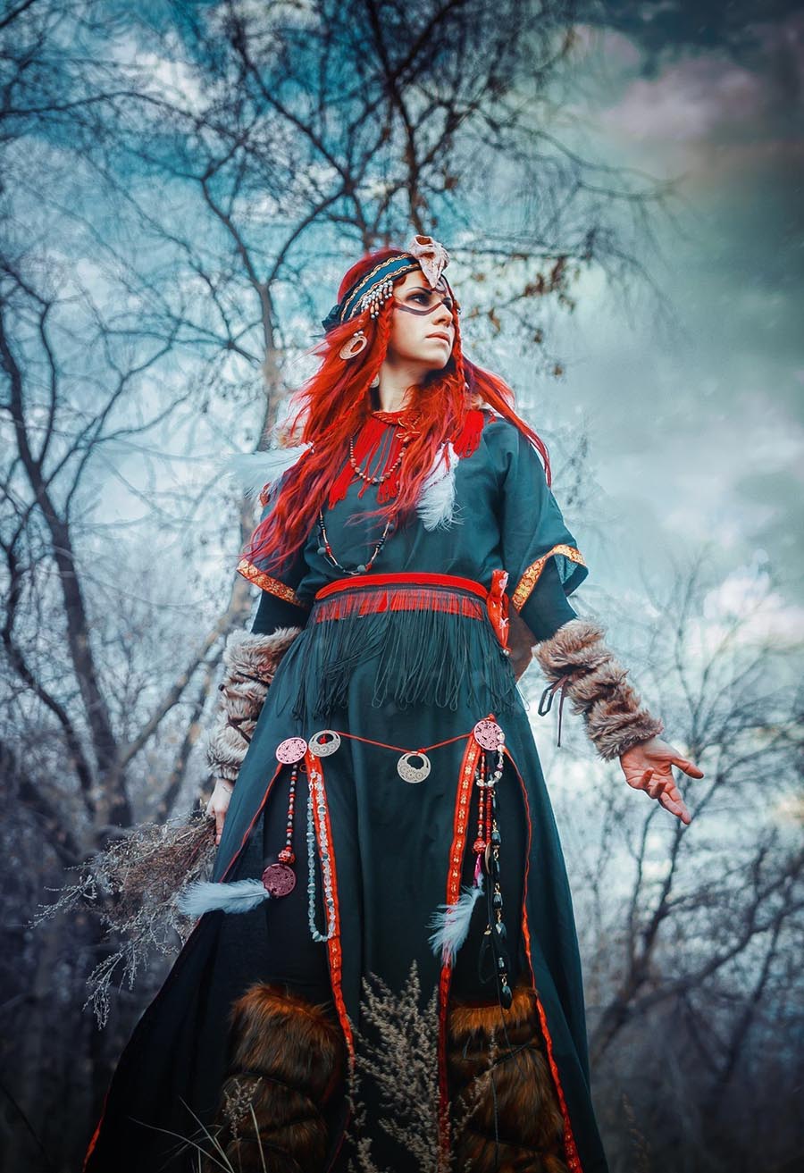 Take a pause and enjoy Girls in Slavic costumes — streaming from Pyongyang