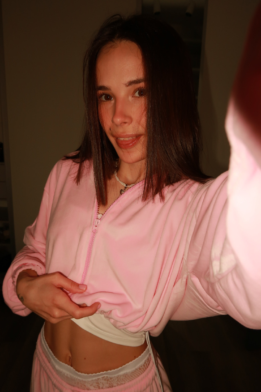 Tina brings the glow — live moments in Pyongyang