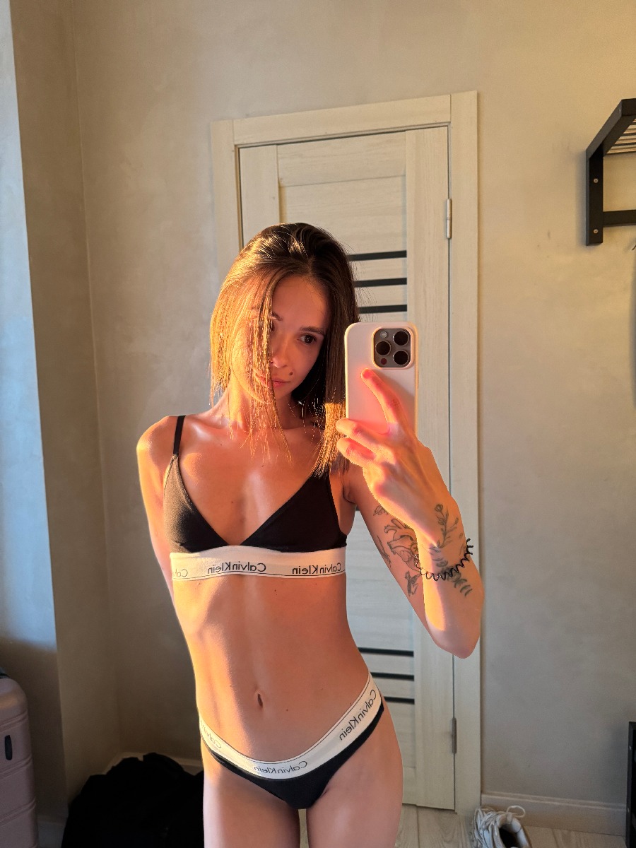 Photo Tina in Pyongyang